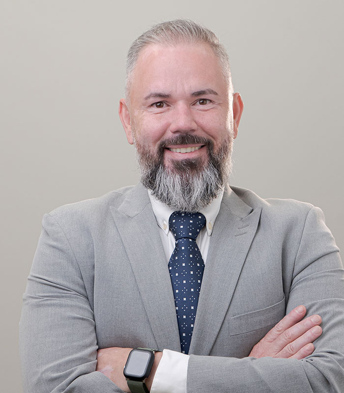 Dr. Marcos Eduardo Floriano